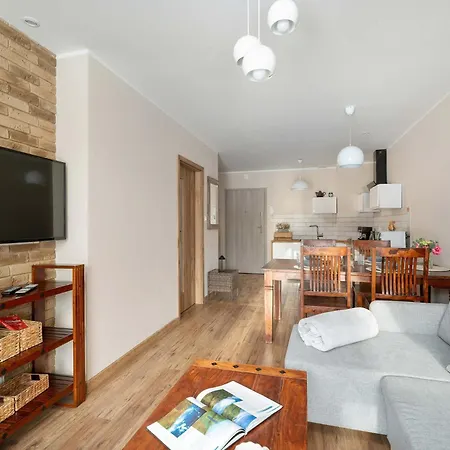 アパート Unique With A Beautiful View And Balcony By Renters シクラルスカ・ポレンバ