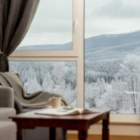 Unique With A Beautiful View And Balcony By Renters 公寓