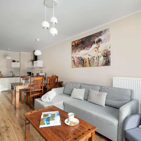 Apartment Unique With A Beautiful View And Balcony By Renters *